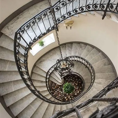 Il Palazzetto 4*